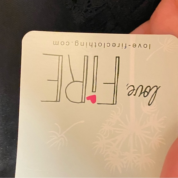 Love Fire Lacy Tunic Style Blouse NWT Size XS Adjustable - Picture 8 of 9